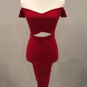 Women’s off the shoulder Red crop top sweet heart